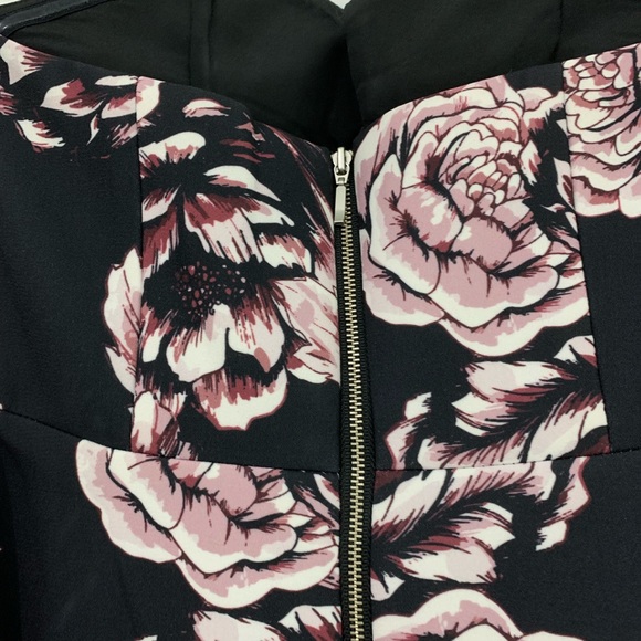 Evening Cocktail Dress - Picture 12 of 16